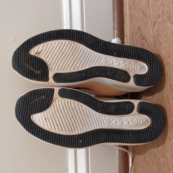 Nike Air Max Dia Running Shoe - Picture 5 of 7